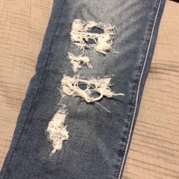 American Eagle Hi-Rise Jegging. - Picture 6 of 11